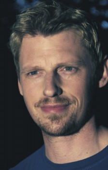 poster Intelligence(2006)